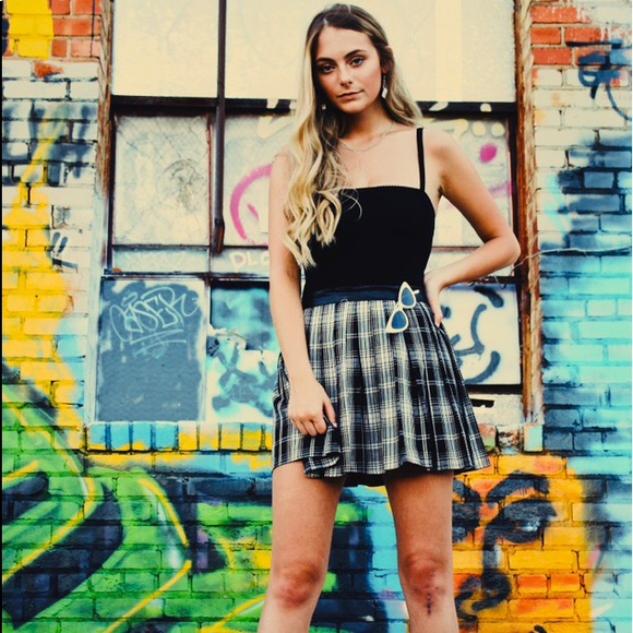 Meet your Posher, Stephanie - Picture 7 of 8